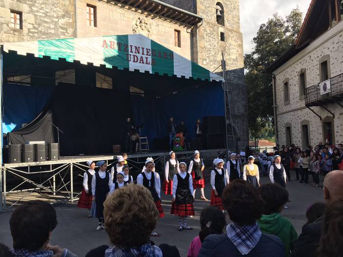 Parekidetasunaren eta euskar 67 1493367989031