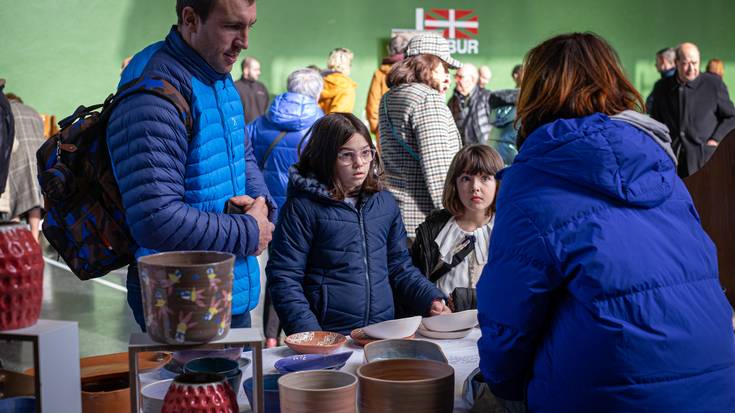 Santa Luzia azokak hartuko du bihar herriko plaza Orozkon