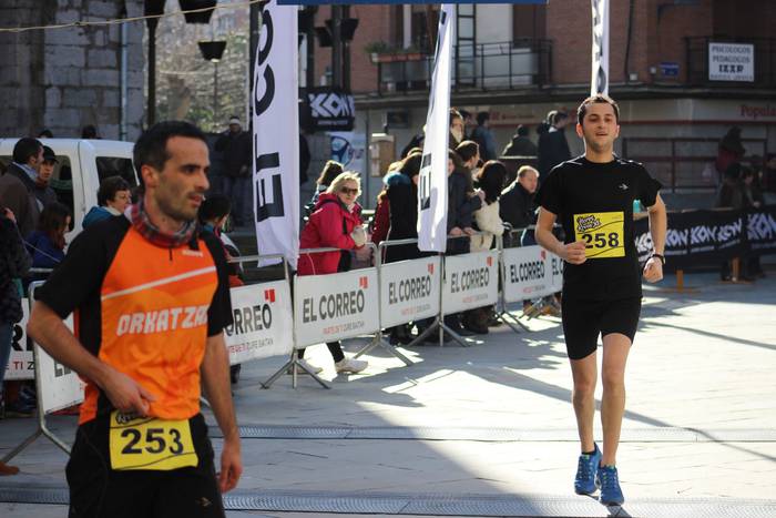 300 korrikalari baino gehiag 91 1517150484486