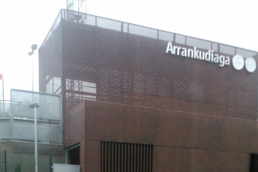 Bi gazte atxilotu zituzten atzo Arrankudiagan lapurtzegatik, eta Amurrion eta Laudion gertatutakoekin harremana duten ikertzen ari dira
