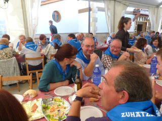 Auzokide ugarik hartu zuten  37 1506366444453