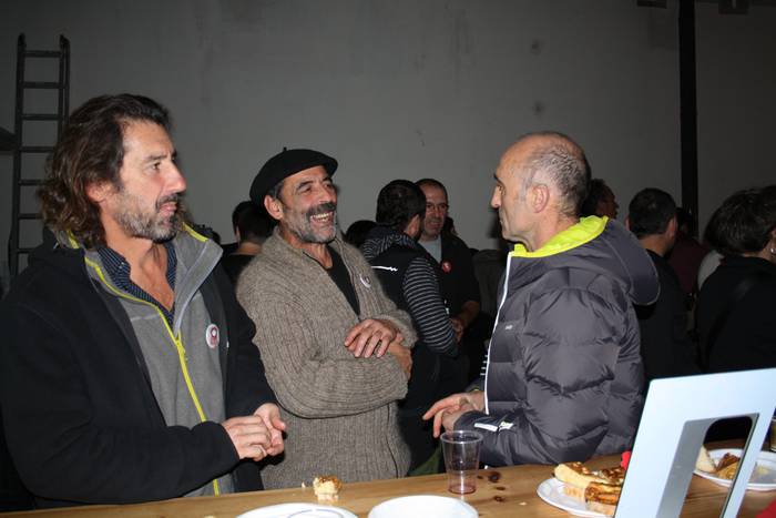 Aiaran ere armairutik atera  56 1511253137087