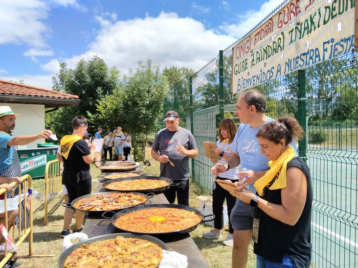 Paella, tortilla eta jokoak  23 1754350702573