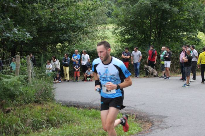 Auzoko mendiak zeharkatu zit 14 1498470723416