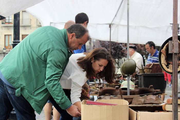 Antigualekoekin bete zuten F 24 1505129313901