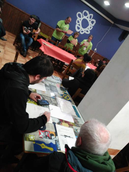 Laudioko bertso saioa argazkitan