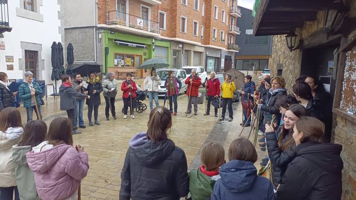 Agate Deunaren bezperak adin 1 1770290640353