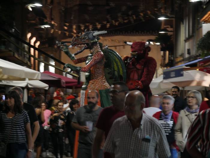 Dantza eta sua uztartu zitue 94 1661604418893