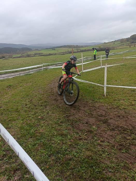 150 gazte inguruk parte hart 21 1762672330959