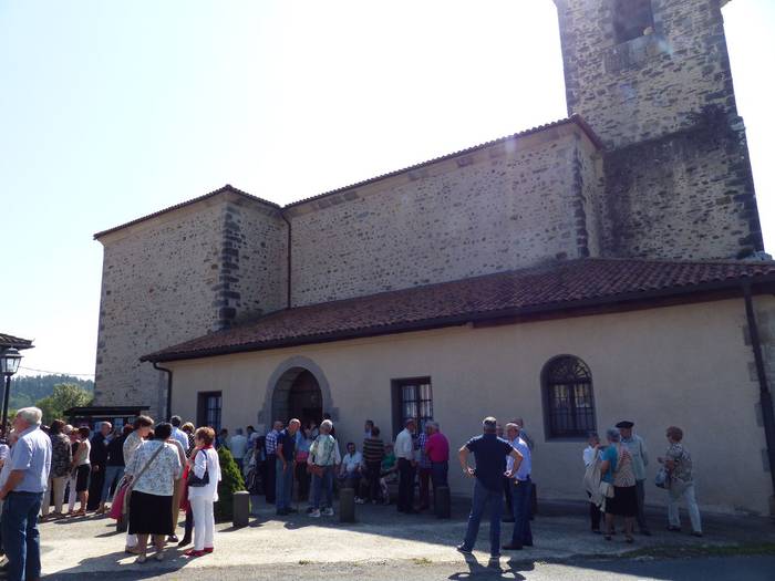 Auzokide ugarik hartu zuten  117 1506367097961