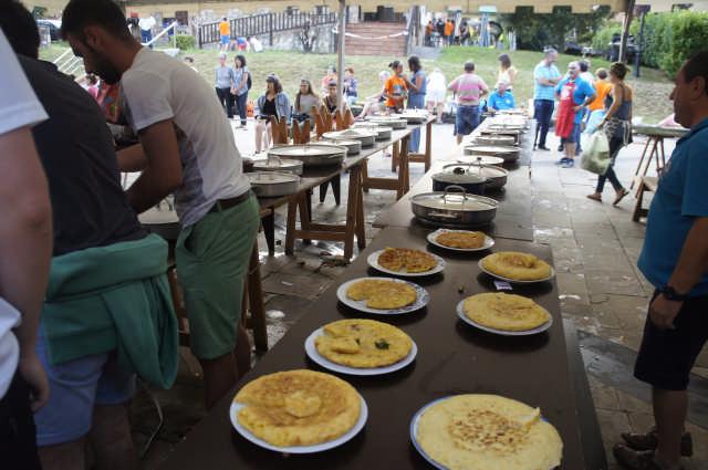 Pilota, gastronomia eta musi 26 1502907876037