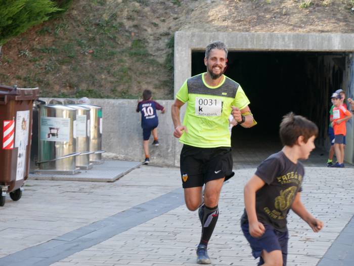 Haur zein helduek izan zuten 282 1538429156879