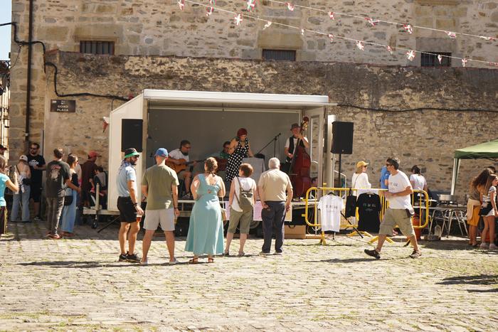 Artziniegako jaiei agur esat 30 1757882803352