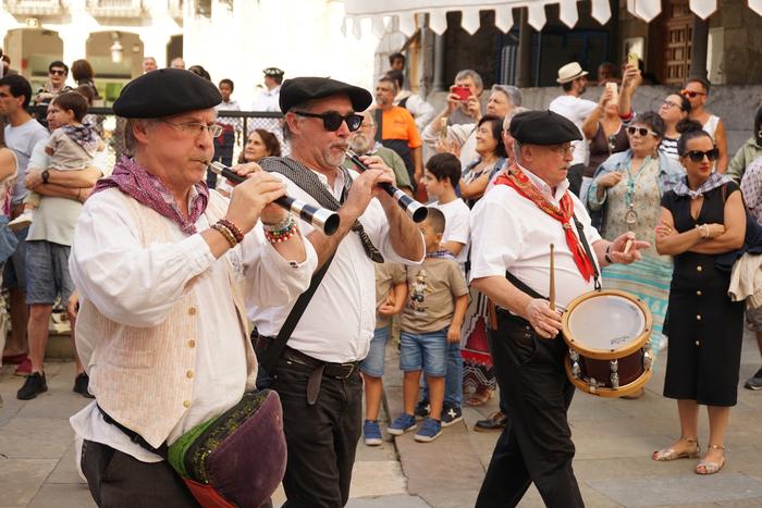 Erraldoien topaketak familie 2 1756405251633