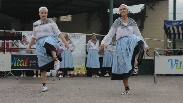 David Secok babestu du Okond 20 1499520730511