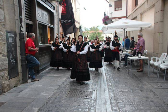 Folk doinuak eta marmitako t 17 1504428664126