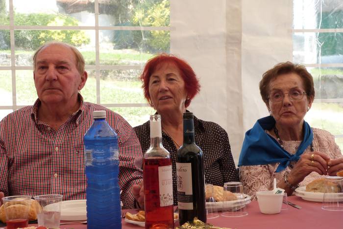 Auzokide ugarik hartu zuten  75 1506366755803