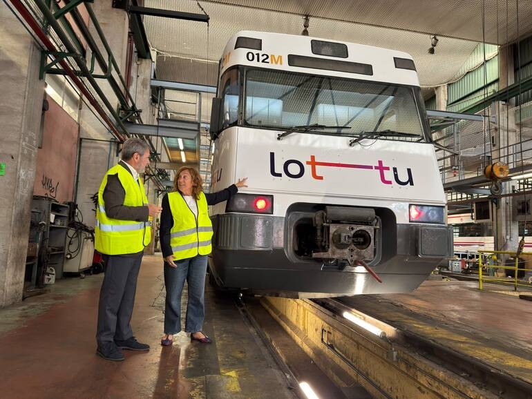 Gaur hasi dira probak C-3 linean 447 serieko trenak erabiltzeko, 20 urte baino gehiago dituztenak