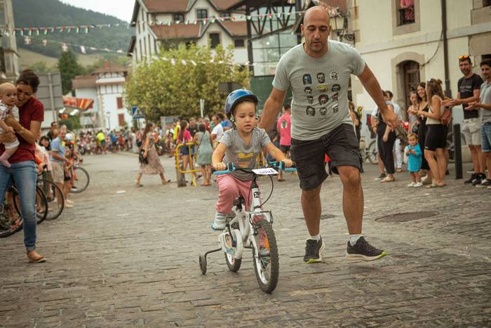 Bizikletak irudimenez jantzi 5 1757325591449