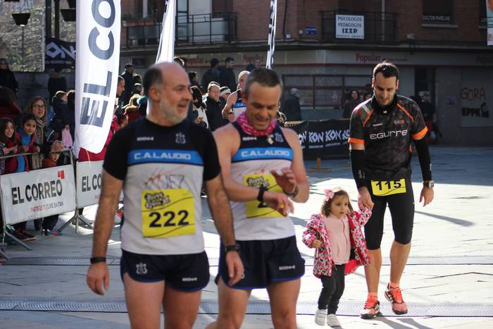 300 korrikalari baino gehiag 98 1517150546450