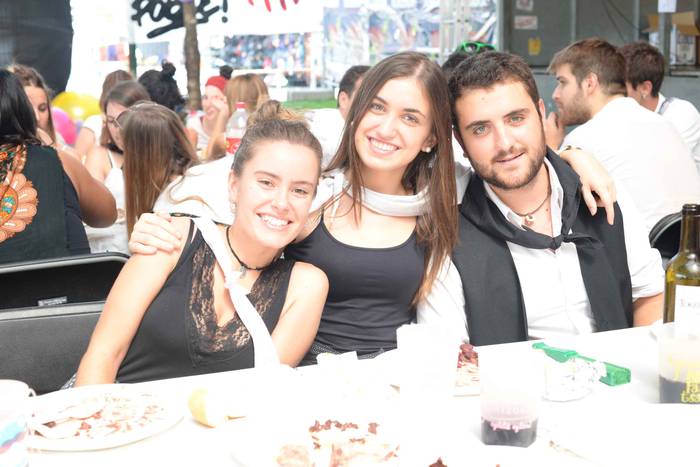 Aldai plaza txiki geratu da  59 1503894226706