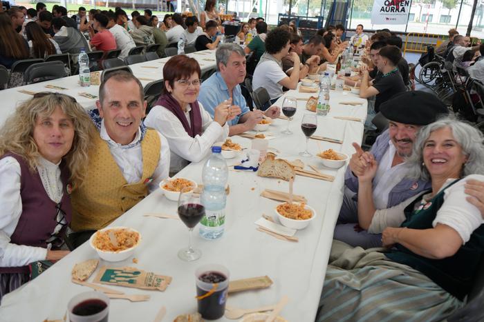 Euskal Jaiak Aldai plaza har 4 1759004191779