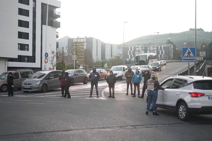 Liskar handirik gabeko greba 34 1773746481070