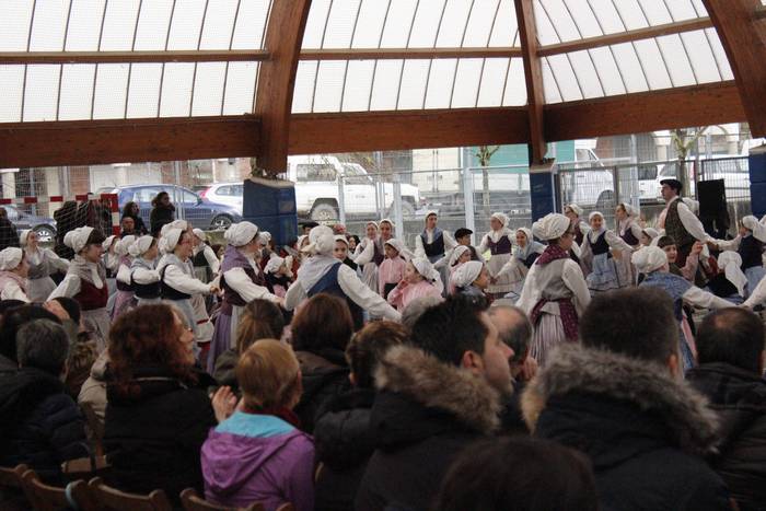 Dantzari Egunak herriguneko  54 1521467510838