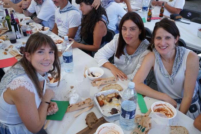 Jendetza batu da kuadrillen  84 1756403764767