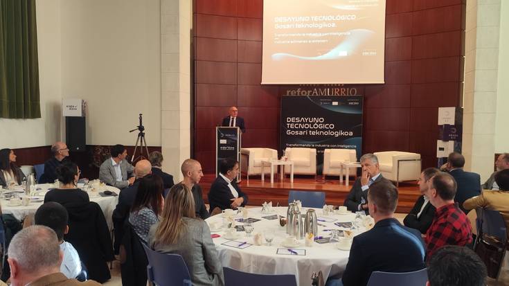 Aiaraldeko industria adimen artifizialaren bidez eraldatzeko gakoak izan dituzte hizpide