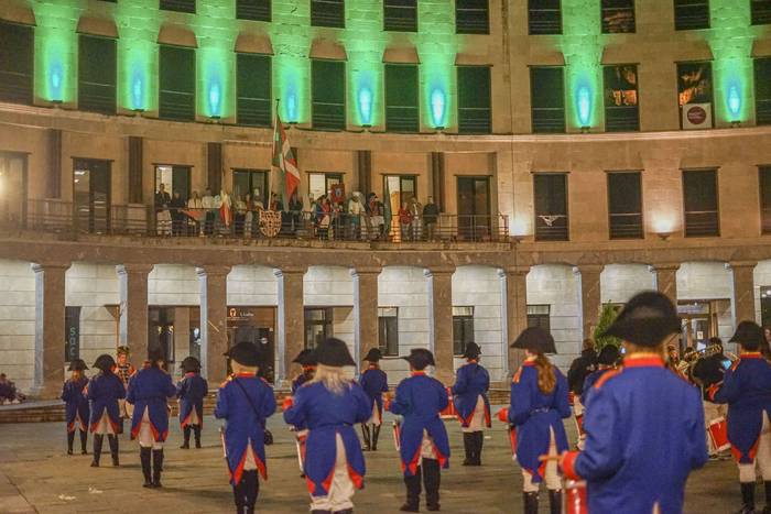 Danbor hotsekin eta ikurriña 8 1777382134142