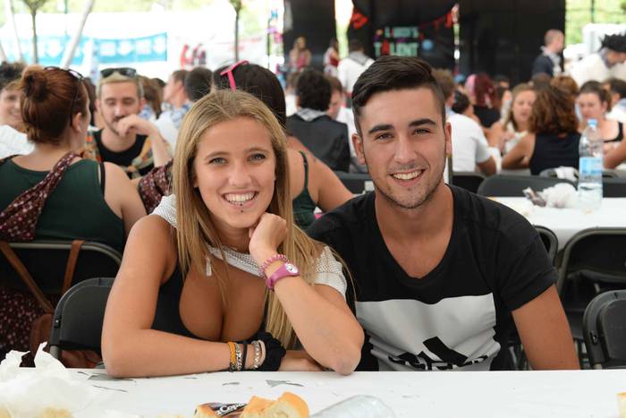 Aldai plaza txiki geratu da  131 1503895057941