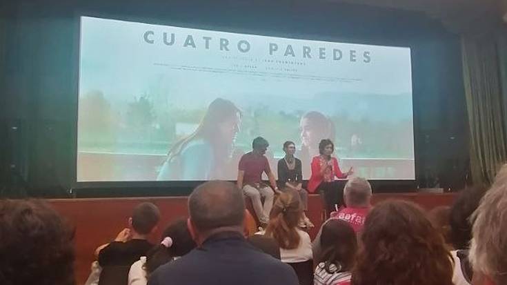 'Cuatro paredes' filma aurkeztu du Ibon Cormenzanak Urduñan