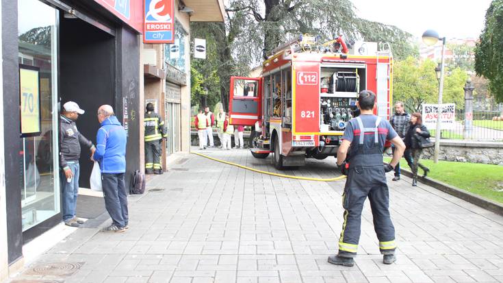 Gas-ihesa gertatu da Lamuza Parkearen alboan, obrak egiten zeudela