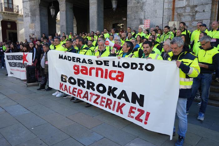 Herritarren babesa jaso dute 25 1758798743843