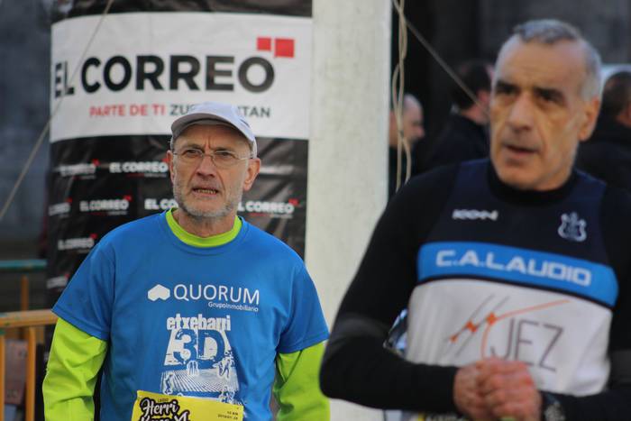 300 korrikalari baino gehiag 121 1517150751955