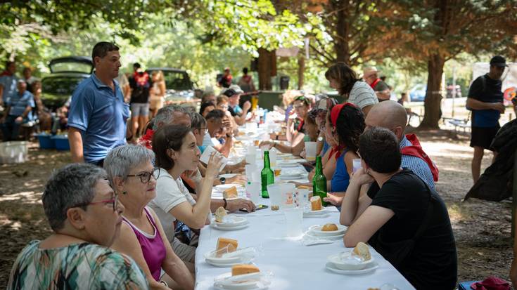 Bizilagunen artean ospatu dute Domingo Deuna Luiaondon
