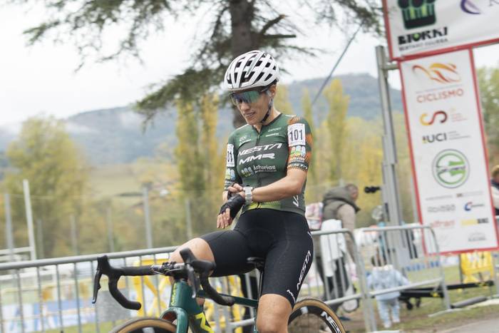 Lucia Gonzalezek eta Kevin S 4 1762015229685