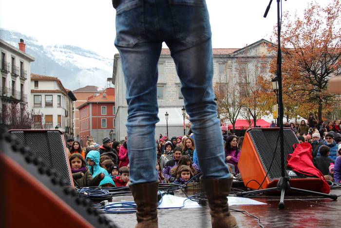 Ahobizi eta Belarripresten topaketa