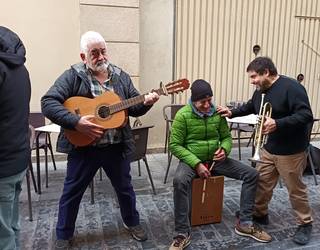 Amaiera inprobisatua eman diote Urduñako Musika Poteoari