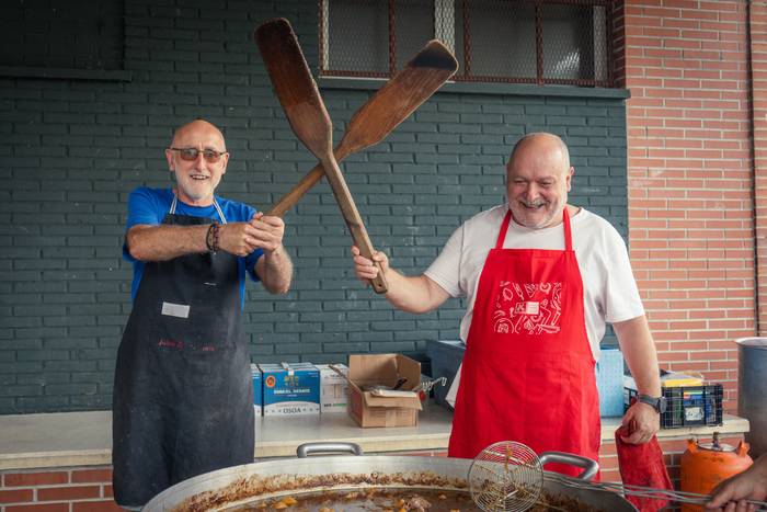 Ehunka lagun bildu dituzte j 21 1757018376181