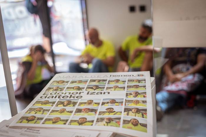 Aldundiaren bulegoak okupatu 28 1760702745673