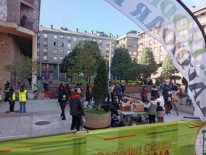 Txirrindulari gazteek erloju 33 1771856206217