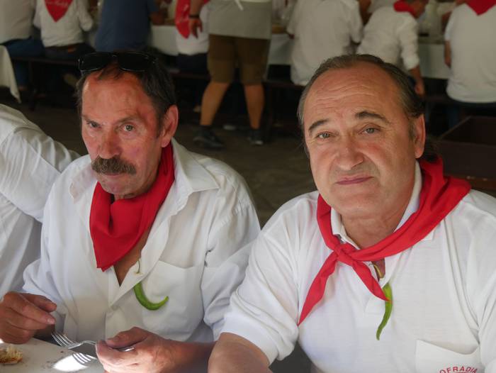Belaunaldi anitzetako 330 Ko 25 1661699160816