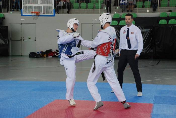 Zilarra eskuratu zuten laudi 12 1516989528576