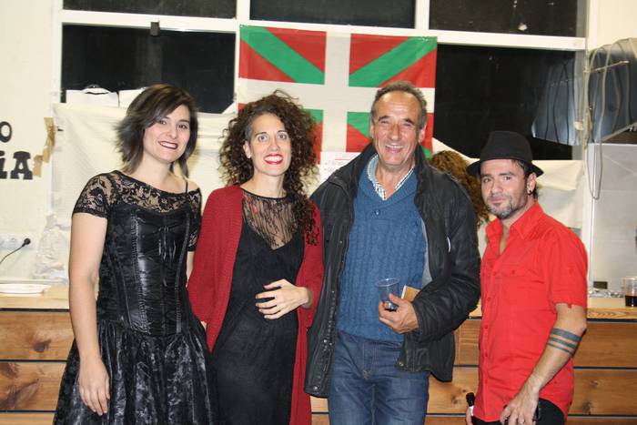 Aiaran ere armairutik atera  72 1511253492952