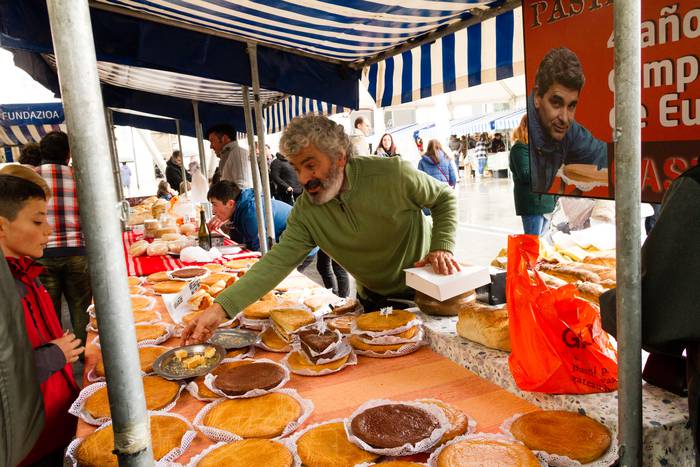 Gabonetako elkartasun azokak 68 1513602487442