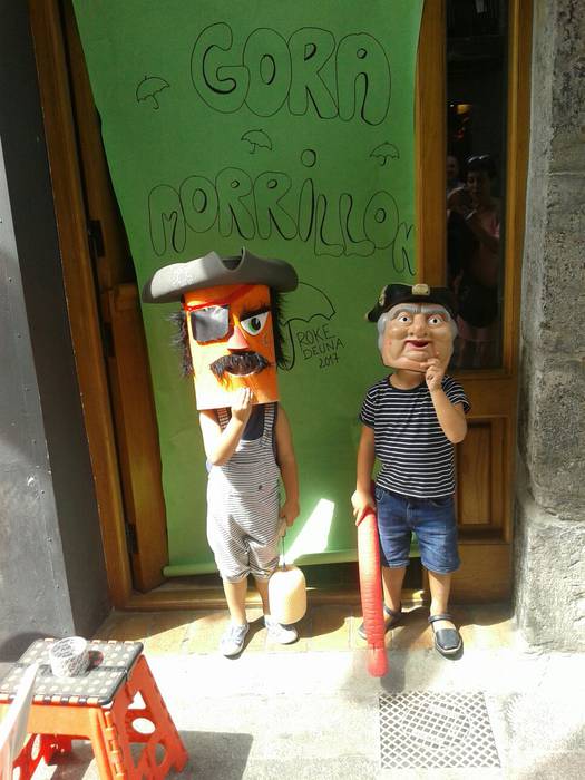 Morrillon lagun, joko artean 3 1502799034855