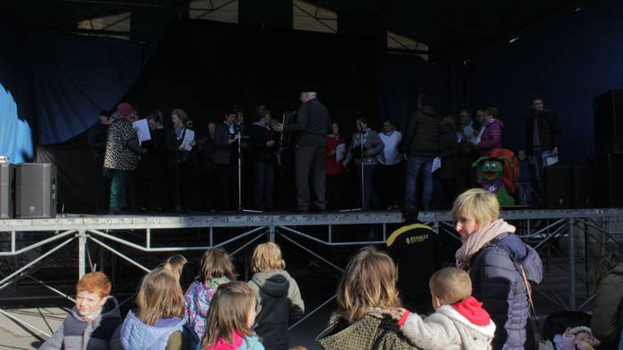 Parekidetasunaren eta euskar 76 1493368065271