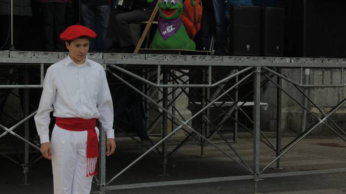 Parekidetasunaren eta euskar 83 1493368276043